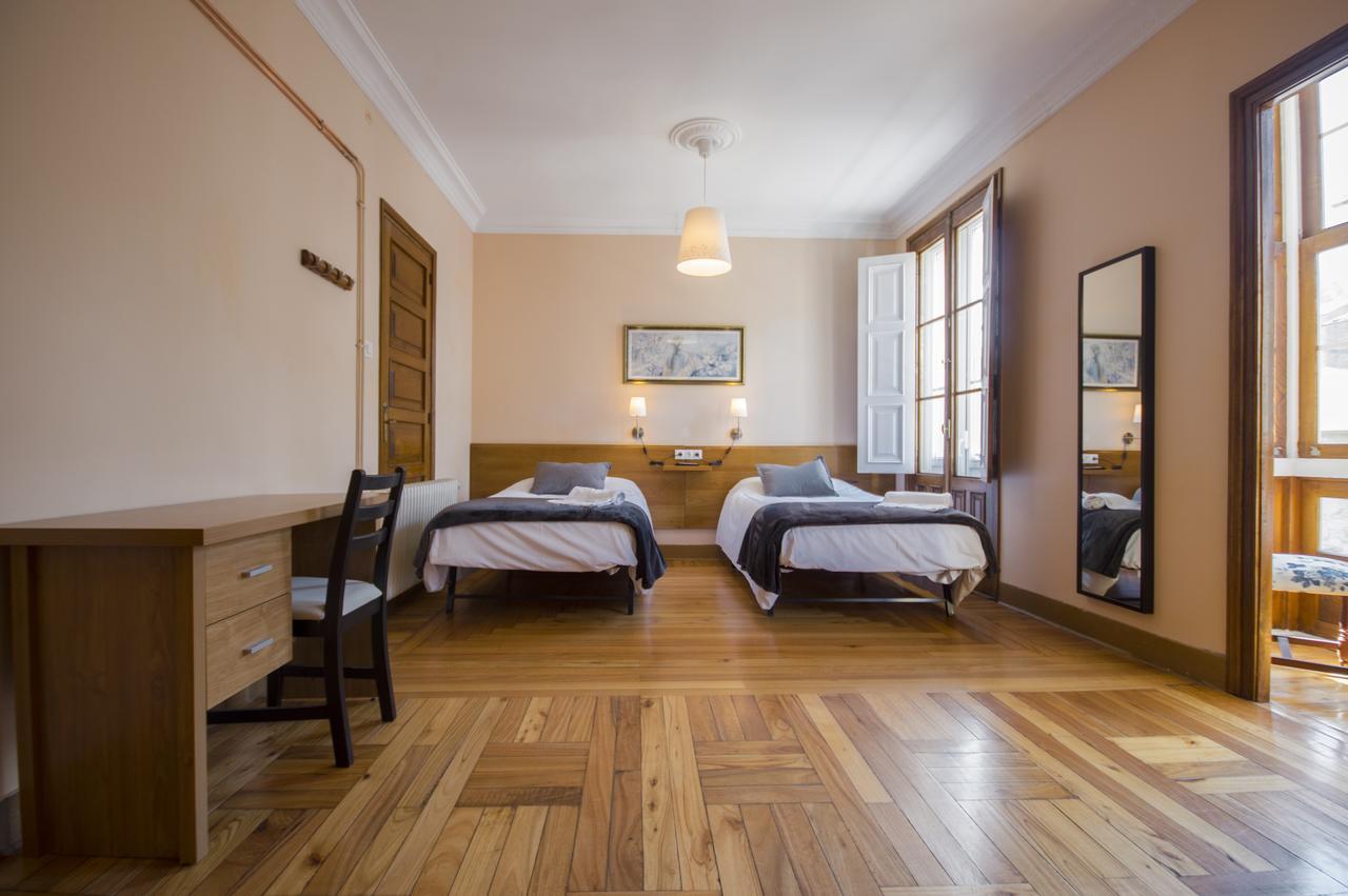 La Posada De La Casona De Sarria Ngoại thất bức ảnh